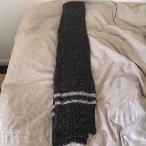 Banana Republic wool scarf.